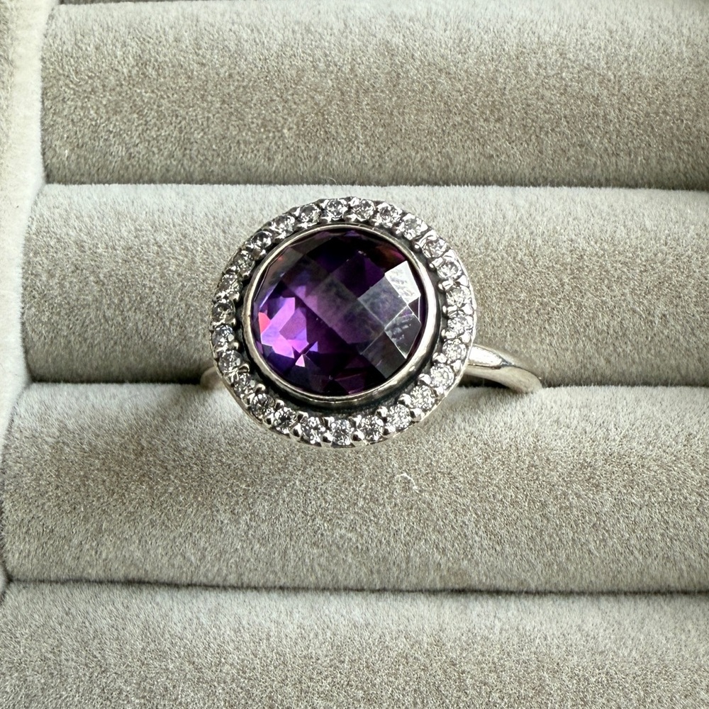 Pandora ring